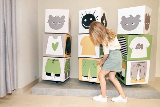 � �����-���������� �������� ����������� ������� Sela � ������� moms & mosters