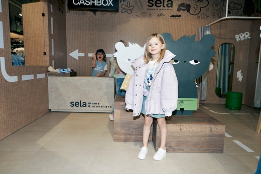 � �����-���������� �������� ����������� ������� Sela � ������� moms & mosters