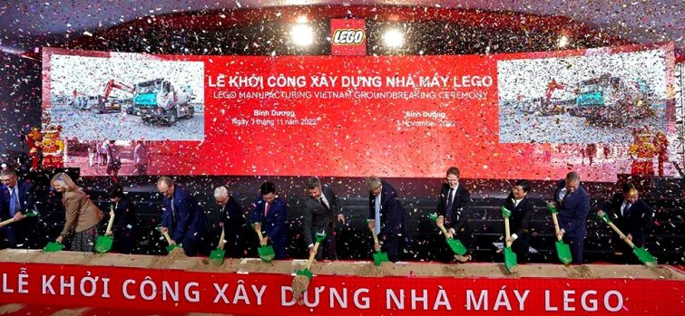 За 1 млрд $ LEGO построила завод во Вьетнаме За 1 млрд $ LEGO построила завод во Вьетнаме