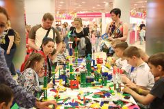 ������ ���� � &laquo;����������&raquo; � �������� Hamleys �� �������