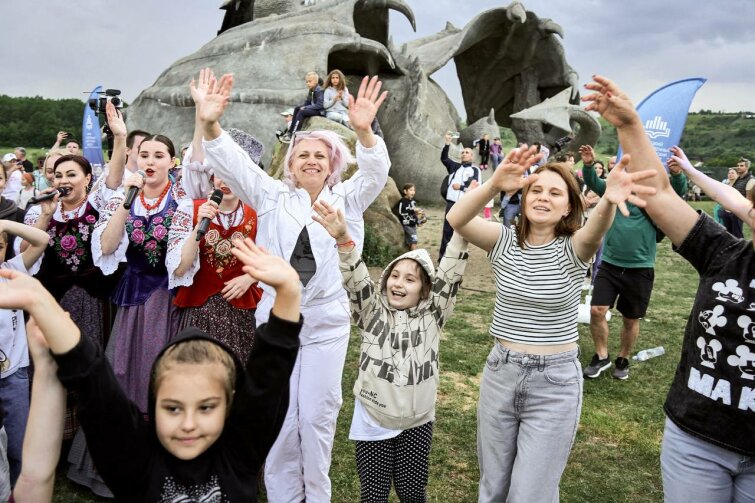 Семейный фестиваль «Сказки России» прошел на «Кудыкиной горе» при поддержке АО «Прогресс» Семейный фестиваль «Сказки России» прошел на «Кудыкиной горе» при поддержке АО «Прогресс»