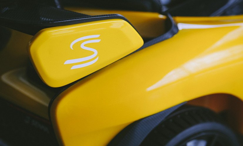 �������� McLaren Senna ���������� � ������� �������������
