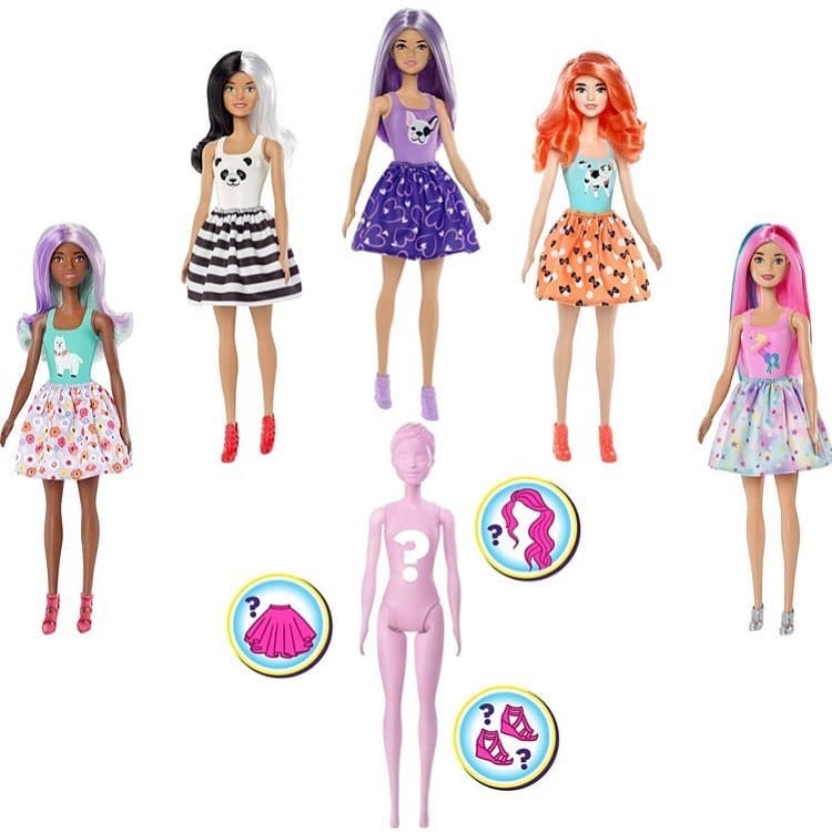 ����� ��������� �� ����� ����� ��������� � ���������� �������� - Barbie Color Reveal