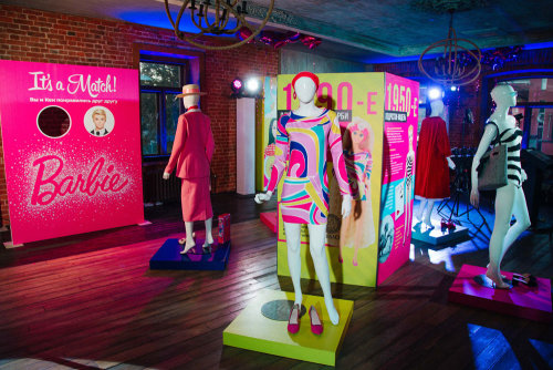 ������������ ������ Mattel: ��� �������� ������� 60-����� Barbie � ��� ������ ����� � 2019 ����