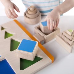 ������ ��������� Nest and Stack Shapes �������� � �������, ����� Guidecraft (���)