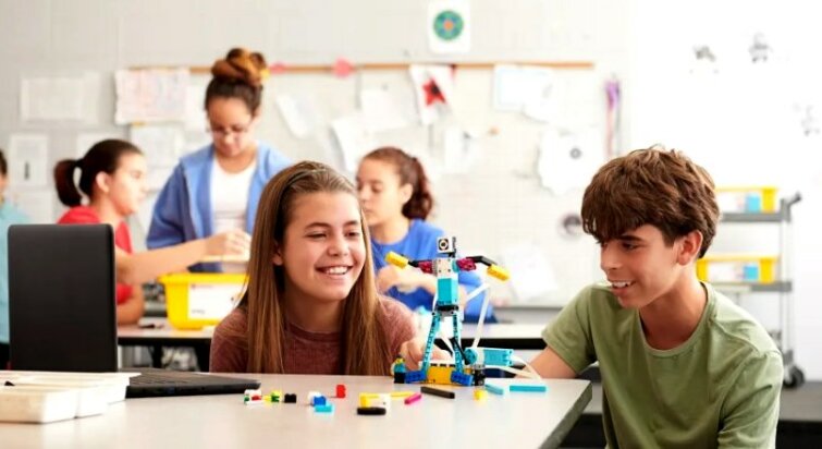 LEGO Education ������������ ����� �����-����������� ��� ������������� �������� �������
