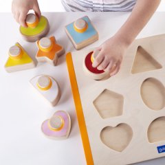 Сортер Shape Sorter по формам, бренд Guidecraft (США) Сортер Shape Sorter по формам, бренд Guidecraft (США)