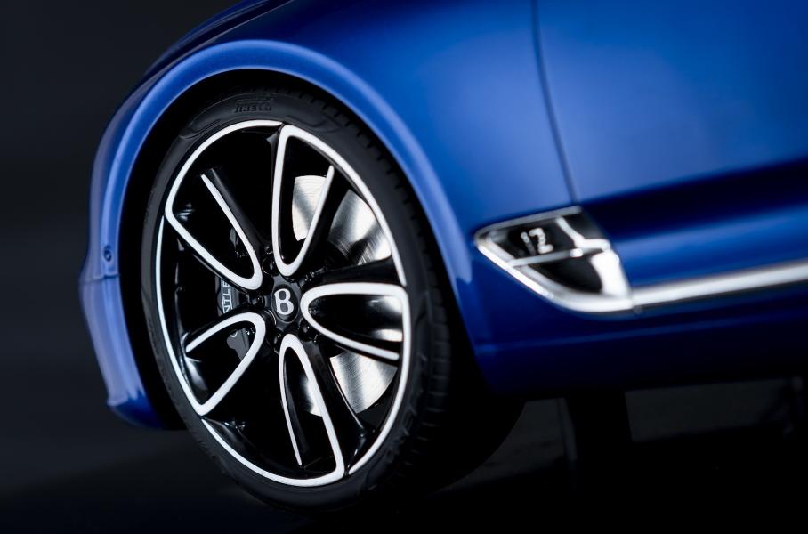 Bentley выпустила игрушечное купе по цене настоящего Sandero Bentley выпустила игрушечное купе по цене настоящего Sandero