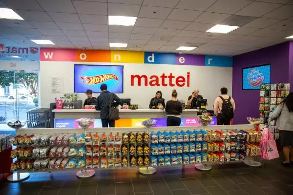Mattel � Disney ��������� ���������� ����������� ������������ ����������