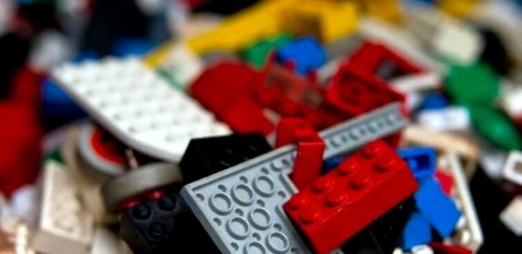 LEGO Group     I        