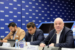Заседание в ЦИК Партии ЕР на тему: «Все для детей: мир детских товаров и услуг» Заседание в ЦИК Партии ЕР на тему: «Все для детей: мир детских товаров и услуг»