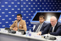 Заседание в ЦИК Партии ЕР на тему: «Все для детей: мир детских товаров и услуг» Заседание в ЦИК Партии ЕР на тему: «Все для детей: мир детских товаров и услуг»