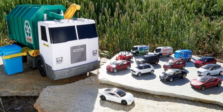 Mattel ������������ �� ����� � �������������� �������� Matchbox � MEGA