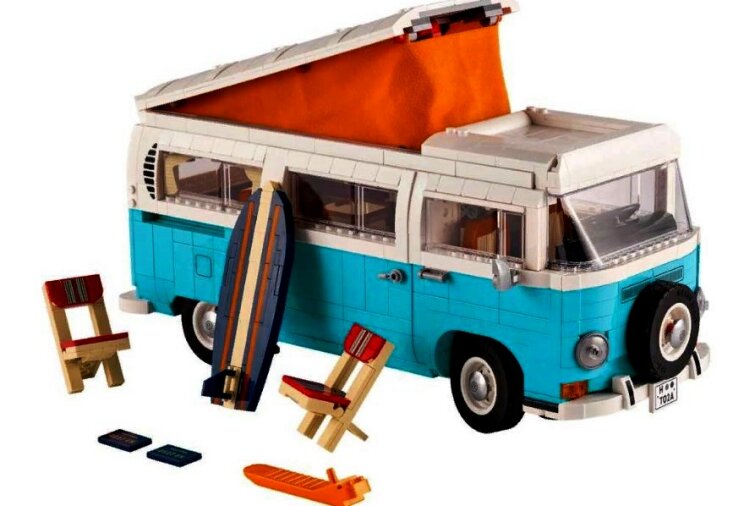 LEGO Group ������ ��������� ����� ������� Volkswagen T2 Camper Van