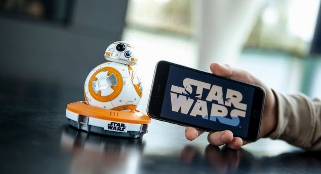 Дроид BB-8 из «Звездных войн» - одна из лучших игрушек последнего десятилетия Дроид BB-8 из «Звездных войн» - одна из лучших игрушек последнего десятилетия