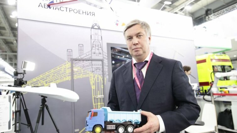 Губернатор Ульяновской области показал новые игрушки, которые начнут производить в Димитровграде Губернатор Ульяновской области показал новые игрушки, которые начнут производить в Димитровграде