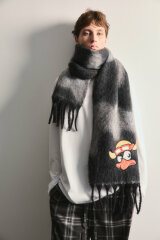 Befree представил лимитированную новогоднюю коллекцию со Смешариками в рамках проекта Co:Create Befree представил лимитированную новогоднюю коллекцию со Смешариками в рамках проекта Co:Create