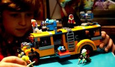  Hamleys: «  »  Lego    «Fortnite»   