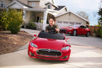 Tesla Motors ����������� ������� �������������