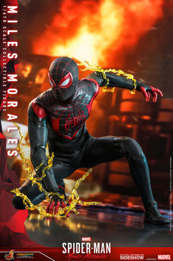 Hot Toys показала фигурку Майлза Моралеса с котом-пауком из новой игры Insomniac Games Hot Toys показала фигурку Майлза Моралеса с котом-пауком из новой игры Insomniac Games