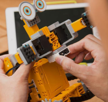 ������� ������� ����� Jimu TankBot �� ���������. ������ �����.
