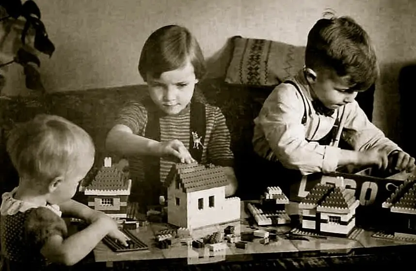 Девид Бэкхэм собирает наборы LEGO. В чем заключается феноменальная популярность конструктора Девид Бэкхэм собирает наборы LEGO. В чем заключается феноменальная популярность конструктора