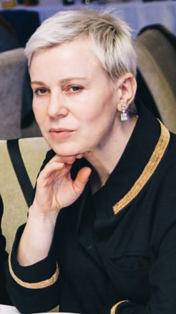 Елена Батаршина (ФЕНИКС+): «У нас выросла доля бумажно-беловой продукции, произведенной в России» Елена Батаршина (ФЕНИКС+): «У нас выросла доля бумажно-беловой продукции, произведенной в России»