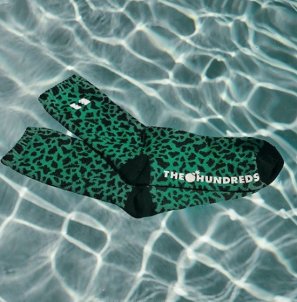 Бренд The Hundreds выпустил коллекцию в честь 35-летия фильма «Назад в будущее» Бренд The Hundreds выпустил коллекцию в честь 35-летия фильма «Назад в будущее»