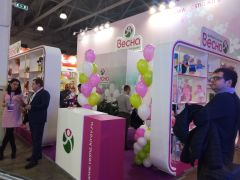 Фабрика″Весна″ на выставке Kids Russia 2017 Фабрика″Весна″ на выставке Kids Russia 2017