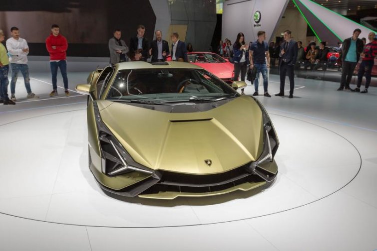 Компания Lego вскоре представит сборную модель Lamborghini Sian Компания Lego вскоре представит сборную модель Lamborghini Sian