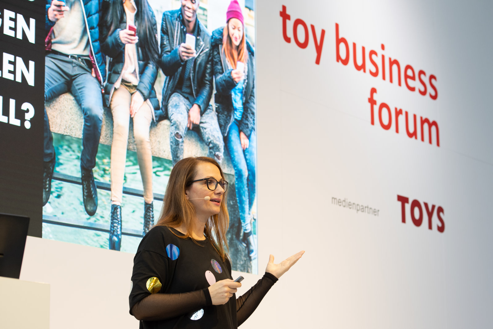 �������� Spielwarenmesse ��������� ������ ����� ������� ���