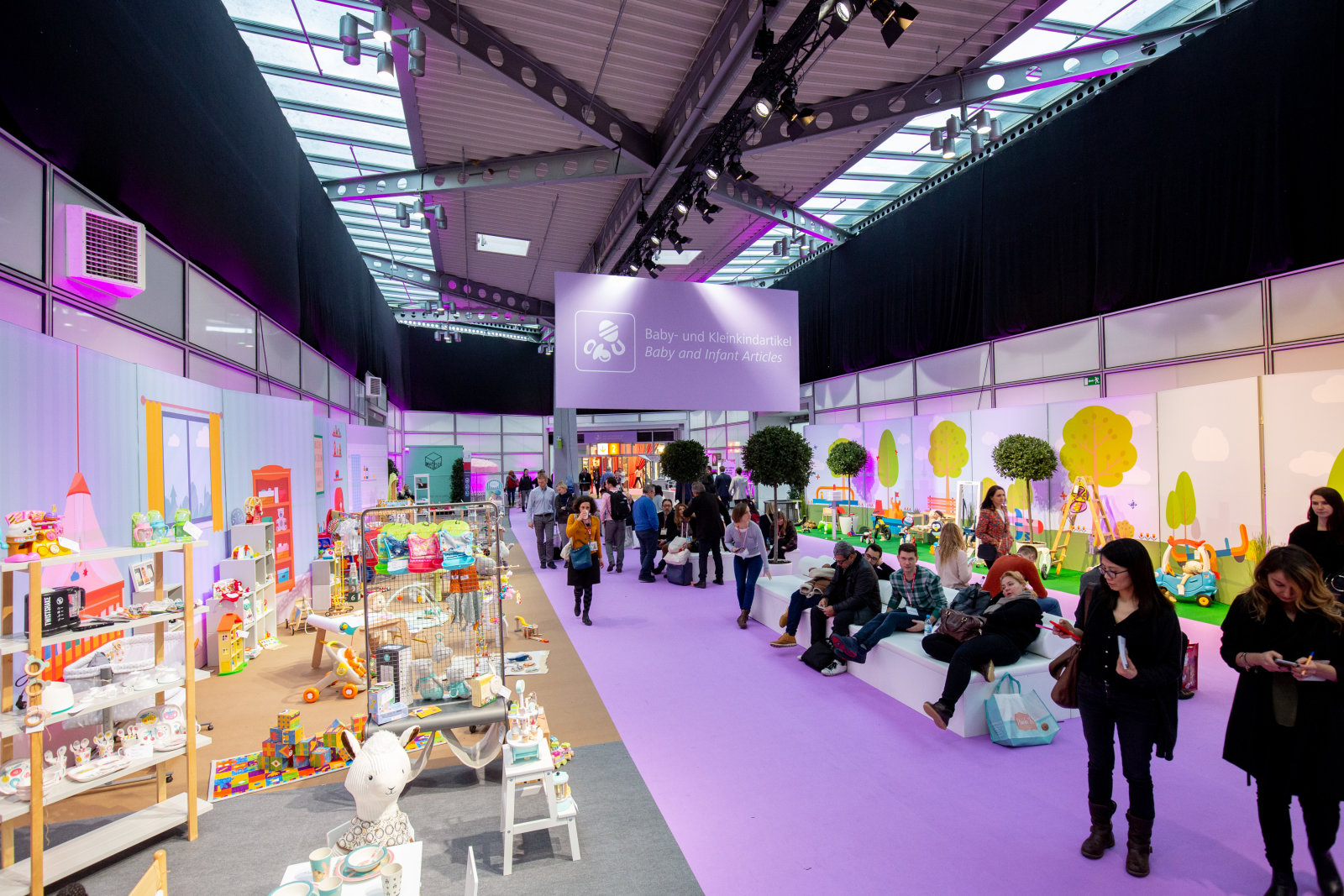 �������� Spielwarenmesse ��������� ������ ����� ������� ���